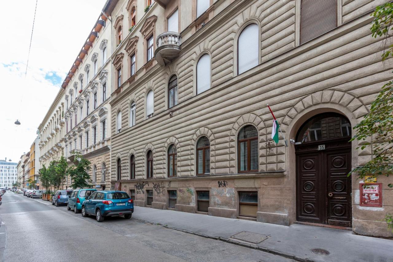 Cozy & Pleasant Homes In The Heart Of Budapest Ngoại thất bức ảnh