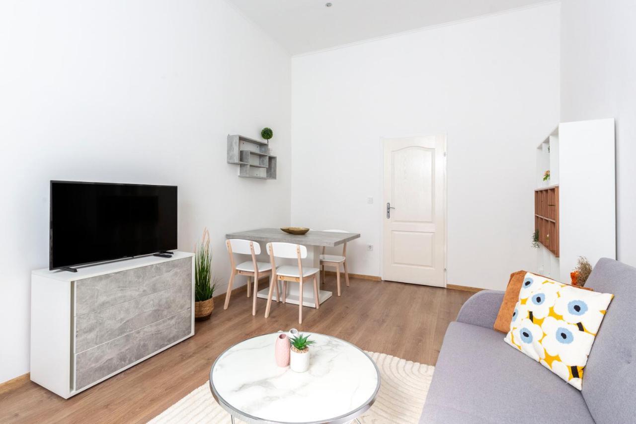 Cozy & Pleasant Homes In The Heart Of Budapest Ngoại thất bức ảnh